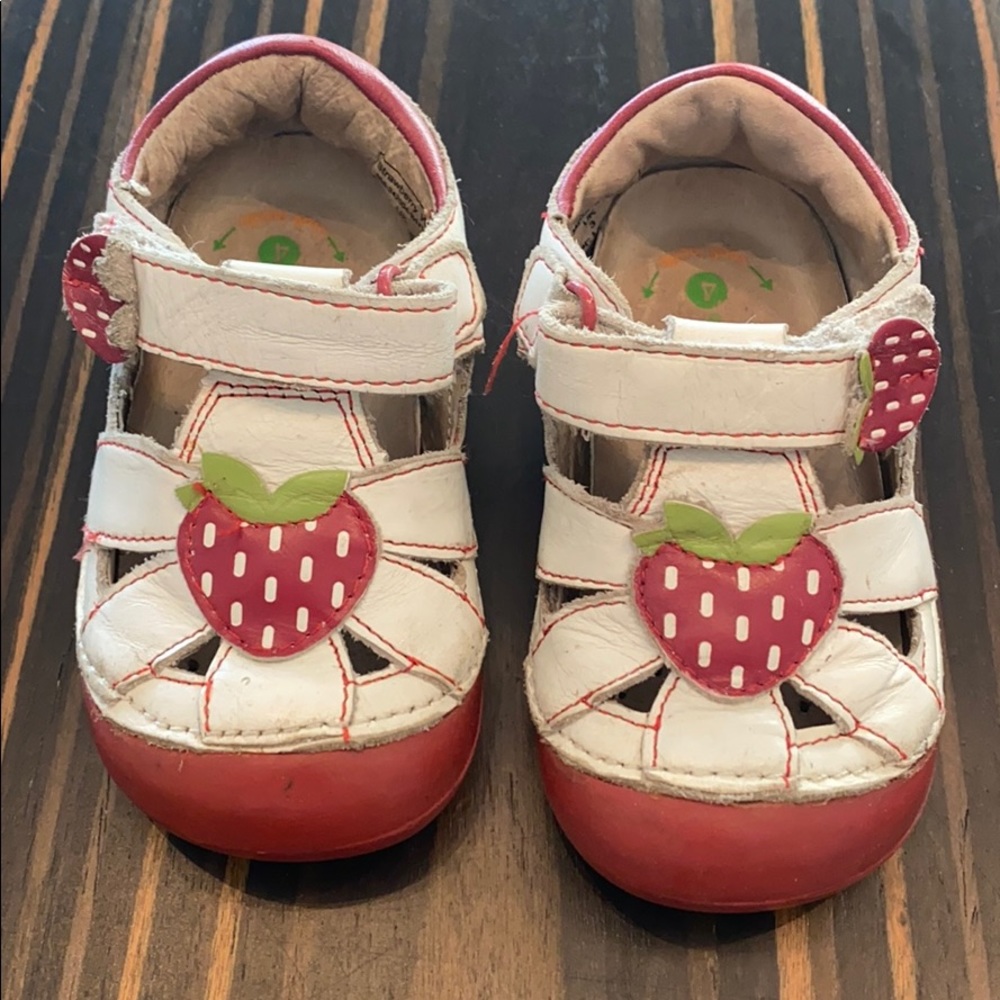 Stride Rite, Momo Baby First Walker Shoes